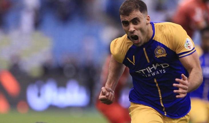 لاعب النصر السعودي عبد الرزاق حمد الله