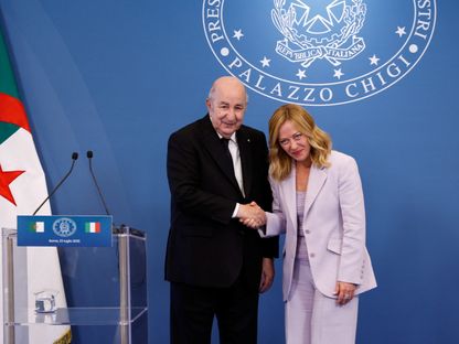 تبون 12 خبير: ميلوني ضعيفة استراتيجيًا وتبون يستغل الفراغ الأوروبي
