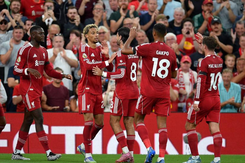 ليفربول يفتتح حملة الدفاع عن لقبه بانتصار مثير على بورنموث