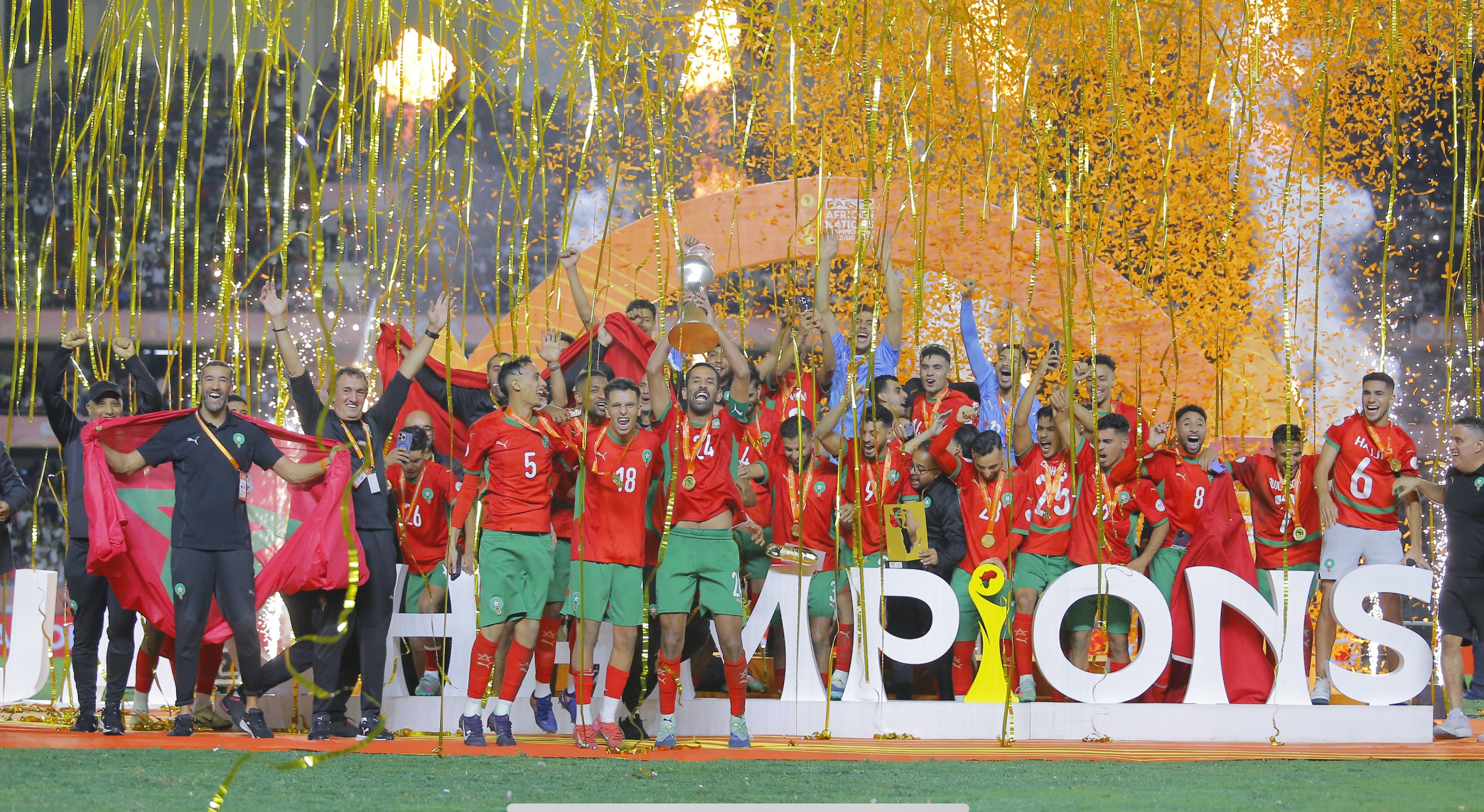 الملك محمد السادس يهنئ المنتخب الوطني بعد تتويجه بلقب “الشان”