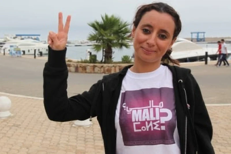 حجي: العبارة على قميص ابتسام لشكر “غامضة” ويمكن متابعتها في سراح