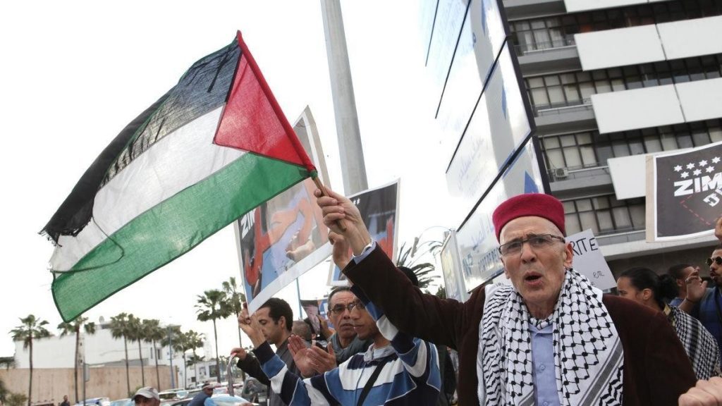 غيبوبة ترسل أسيدون للمستشفى غيبوبة ترسل أسيدون للمستشفى
