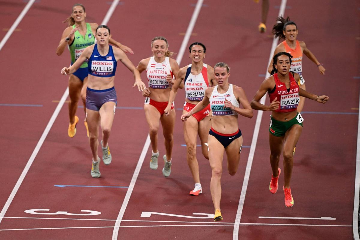 آسية رزيقي تتأهل لنصف نهائي 800 متر في بطولة العالم لألعاب القوى