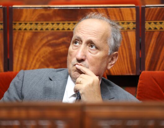 برلمانيون: مشروع “مدارس الريادة” يعاني اختلالات خطيرة