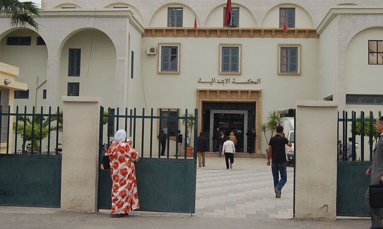 فضيحة اختفاء مليار من صندوق محكمة بسوق أربعاء الغرب