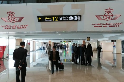 مسافرين 24 فوضى في مطار محمد الخامس..”لارام” تحول رحلة مسافرين إلى كابوس