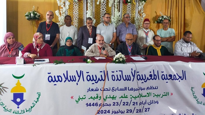 أساتذة التربية الإسلامية يطالبون بجعل مادتهم قطبا مستقلا بالريادة