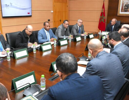 الوزارة تكشف خارطة التعويضات والتراتيب بعد حوار مع النقابات الوزارة تكشف خارطة التعويضات والتراتيب بعد حوار مع النقابات