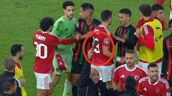 انفلات جماهير الجيش الملكي يستنفر الكاف والإعلام الدولي