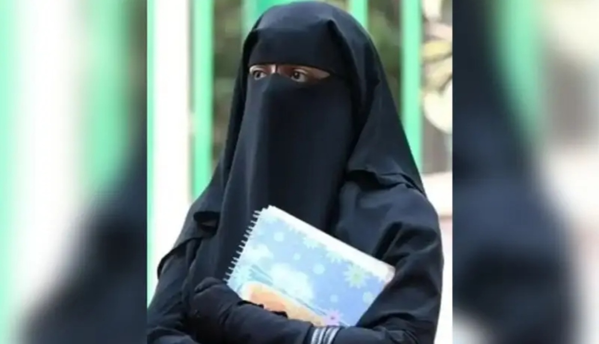 مدينة الصويرة 17 بعد عودتها..بلبريس تضعكم في قلب قصة التلميذة المنقبة بالصويرة