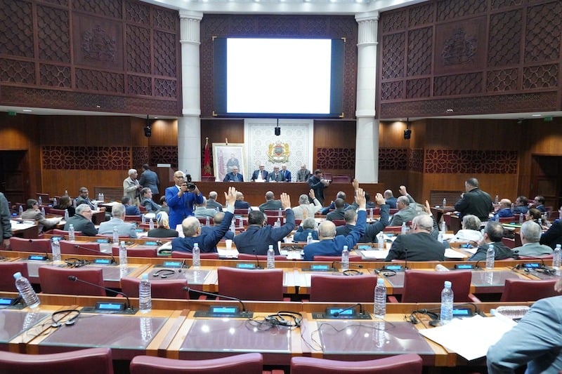 لجنة الداخلية تصادق على “قانون مجلس النواب”