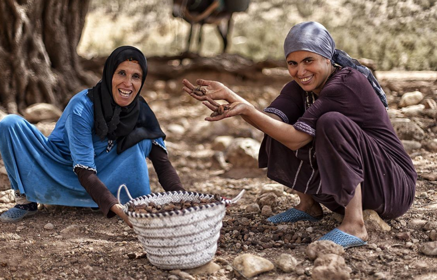 من الحرف إلى الابتكار.. المرأة القروية تصنع التحول التنموي