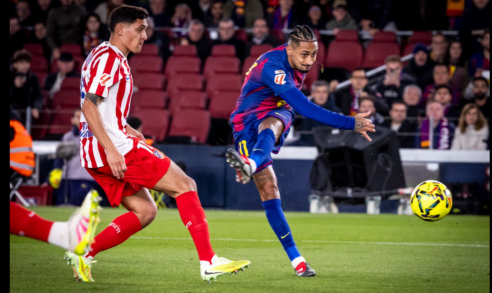 برشلونة يقلب الطاولة على أتلتيكو ويبتعد في صدارة الليغا