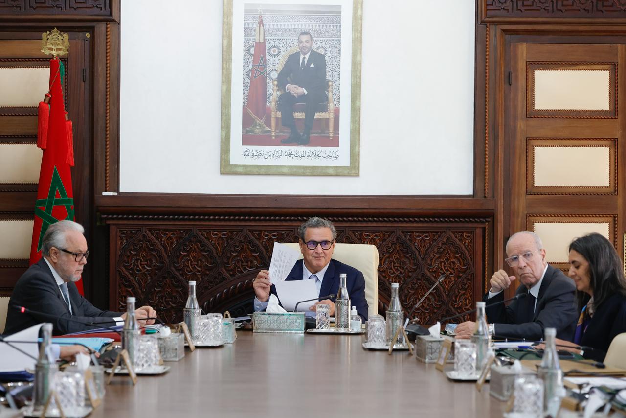 الحكومة تصادق على الرفع من الحد الأدنى للأجر بـ5% (تفاصيل)