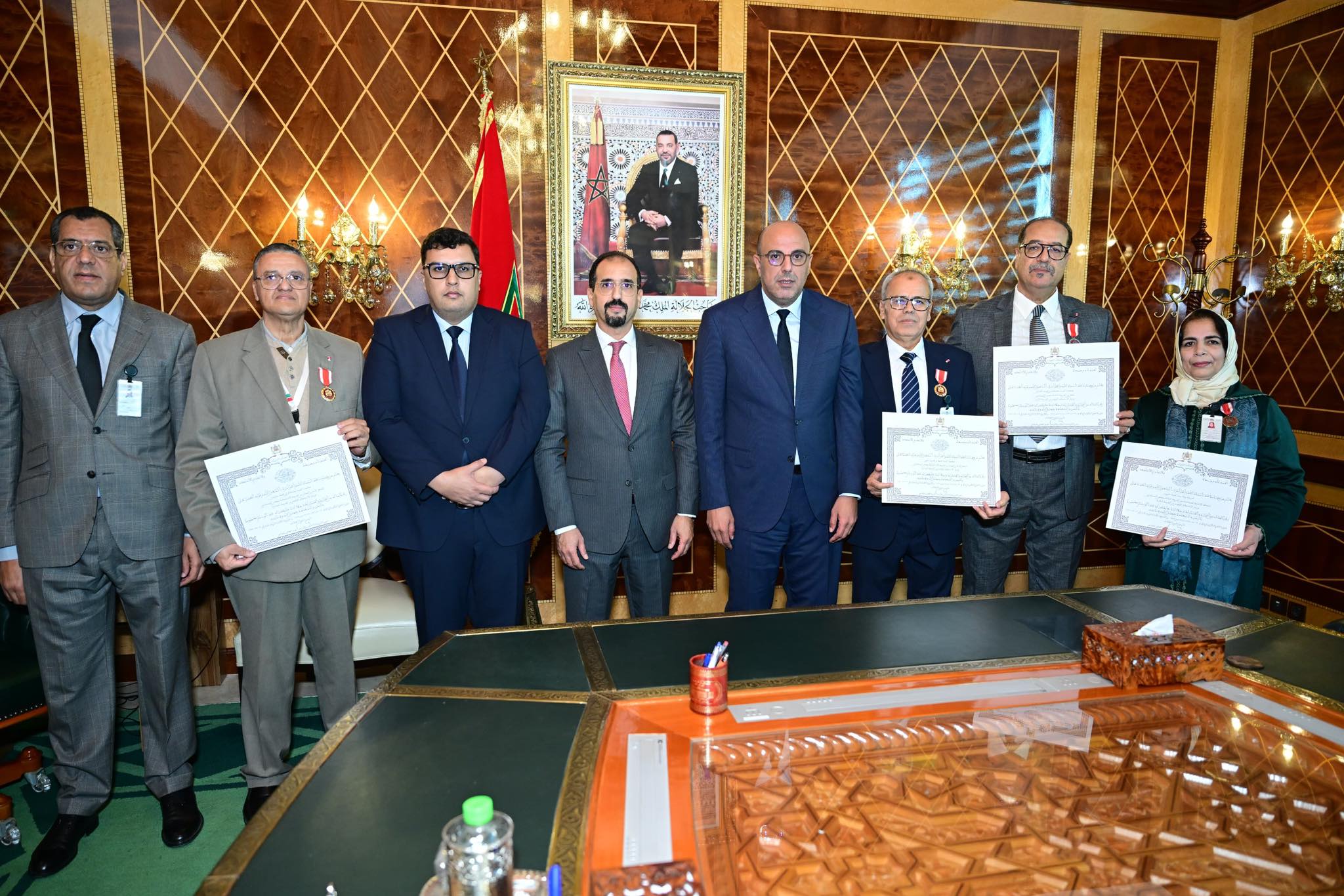 ولد الرشيد 14 ولد الرشيد يوشح موظفين بمجلس المستشارين بأوسمة ملكية