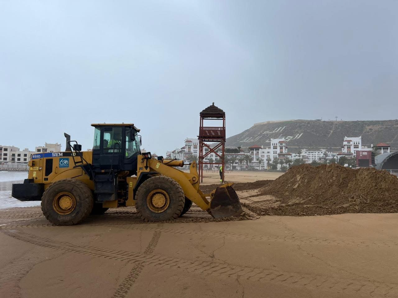 جماعة أكادير تتعبؤ ميدانيا لمواجهة آثار التساقطات المطرية