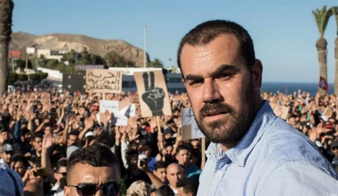 ناصر الزفزافي 25 الزفزافي يرد على استهزاء اللاعب الجزائري وبن قنة بـ”لومومبا”