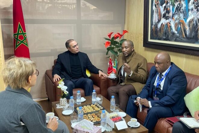 أوزين 13 من أجل مقعد مريح.. أوزين يفرض وزيرة سابقة باللائحة الجهوية لفاس