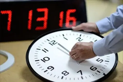 هذا موعد عودة المغرب للساعة القانونية هذا موعد عودة المغرب للساعة القانونية