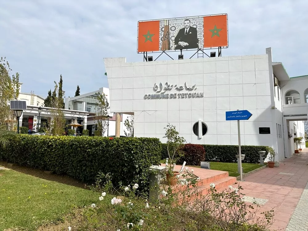 جماعة تطوان تخرج عن صمتها بشأن شبهات تفويت قطعة أرضية