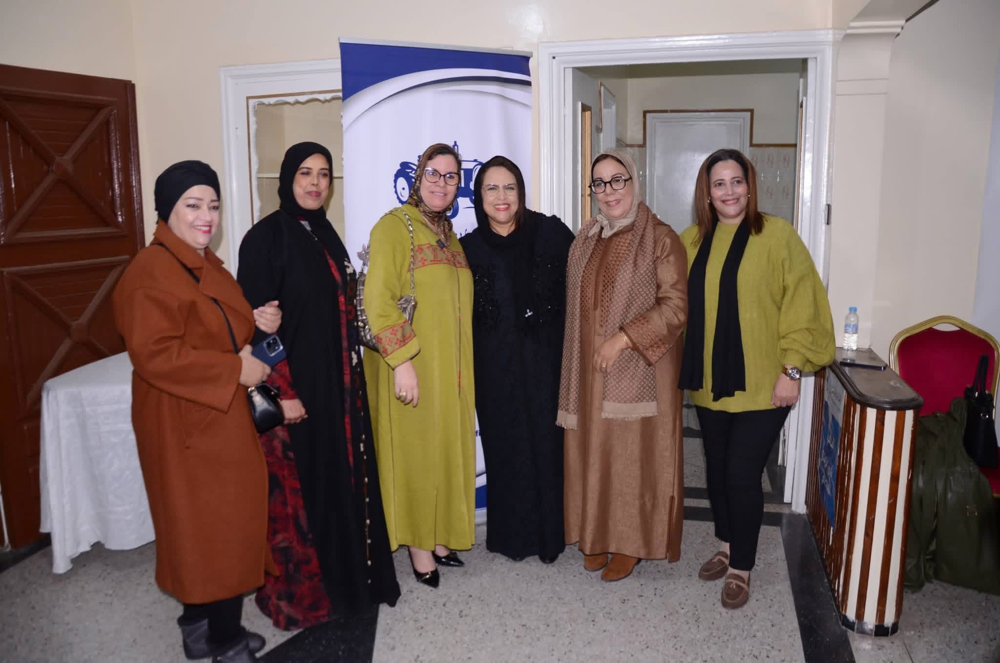 حزب "البام" بآسفي يحتفي بالمرأة بندوة حول الحضور السياسي والتمكين