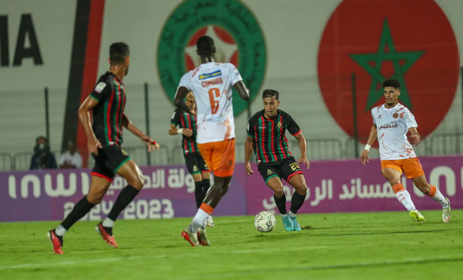 الجيش الملكي ونهضة بركان يتواجهان في نصف نهائي دوري أبطال إفريقيا الجيش الملكي ونهضة بركان يتواجهان في نصف نهائي دوري أبطال إفريقيا