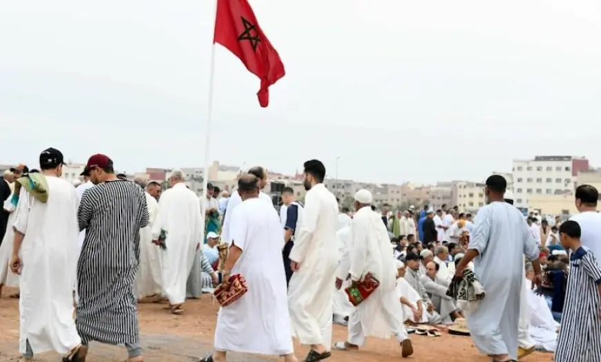 الحكومة تمنح عطلة استثنائية بمناسبة عيد الفطر الحكومة تمنح عطلة استثنائية بمناسبة عيد الفطر