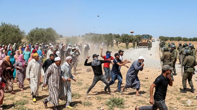 السجن والغرامة للمحتجين على مقلع أحجار بقلعة السراغنة -التفاصيل-