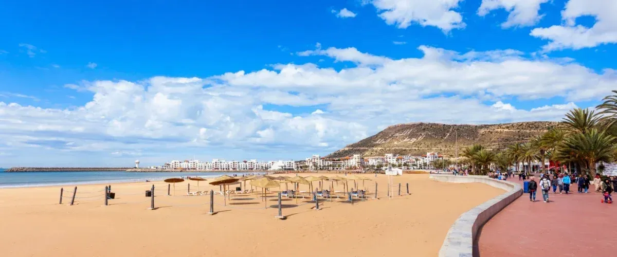 شواطئ المغرب 20 شواطئ المغرب تتحسن بيئيا لكن التلوث لا يزال مقلقا