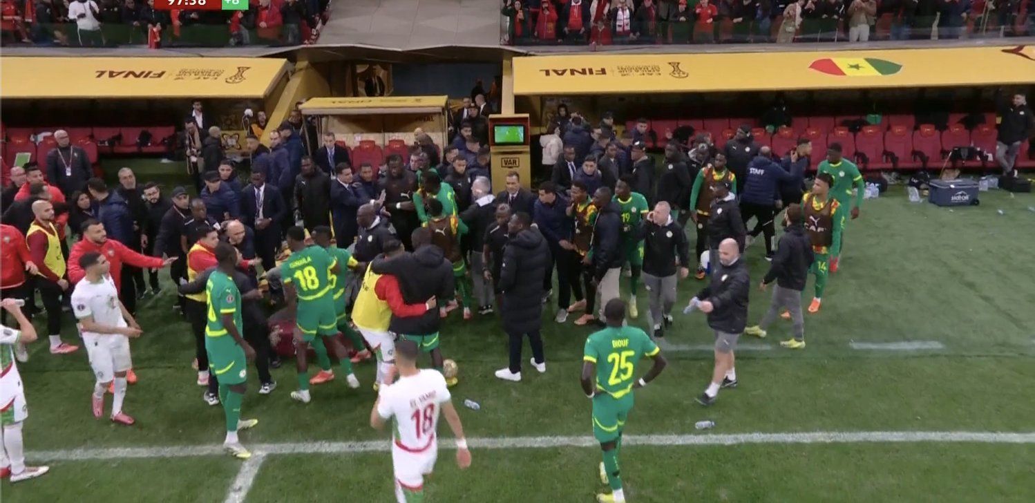 قرار من “فيفا” يقوي حظوظ المغرب بـ”الطاس” بشأن نهائي الـ”كان”