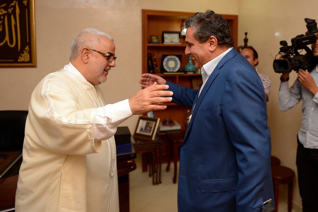 أخنوش “يقطر الشمع” على بنكيران داخل قبة البرلمان