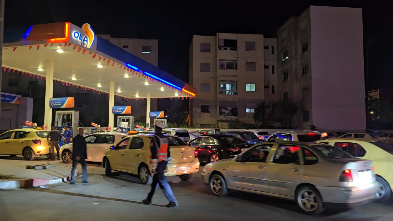 بلبريس ترصد فوضى “بالسطاسيونات” قبيل زيادة أسعار المحروقات(فيديو)