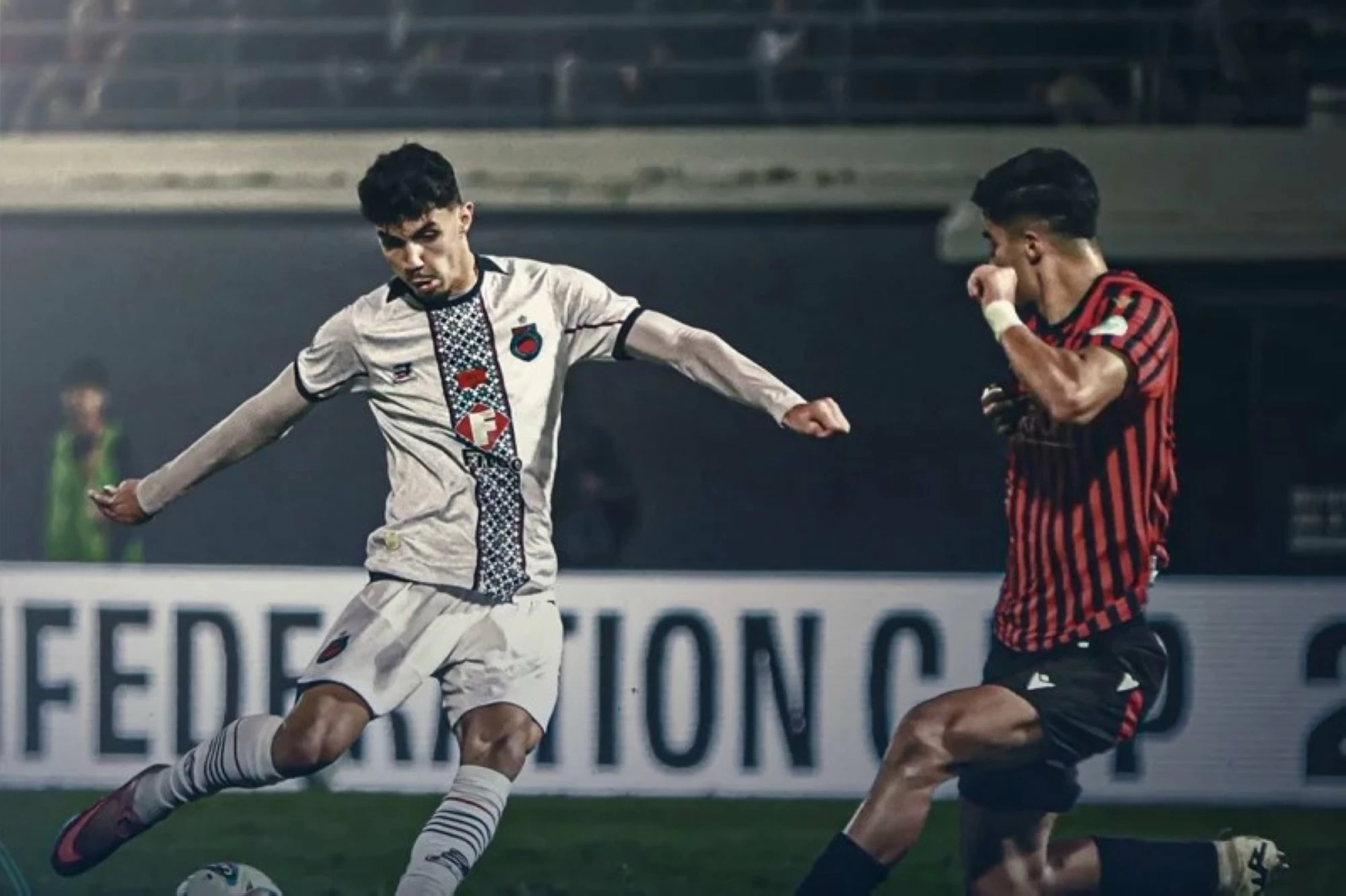 التعادل يسقط أولمبيك آسفي ويمنح اتحاد العاصمة العبور للنهائي