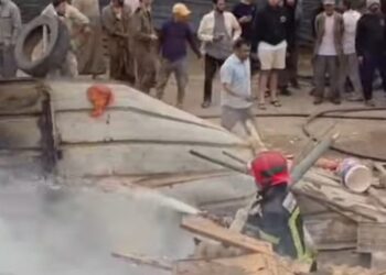 العيون..حريق بسوق ماشية يُخَلّف نفوق 33 رأسا من الأغنام(فيديو)