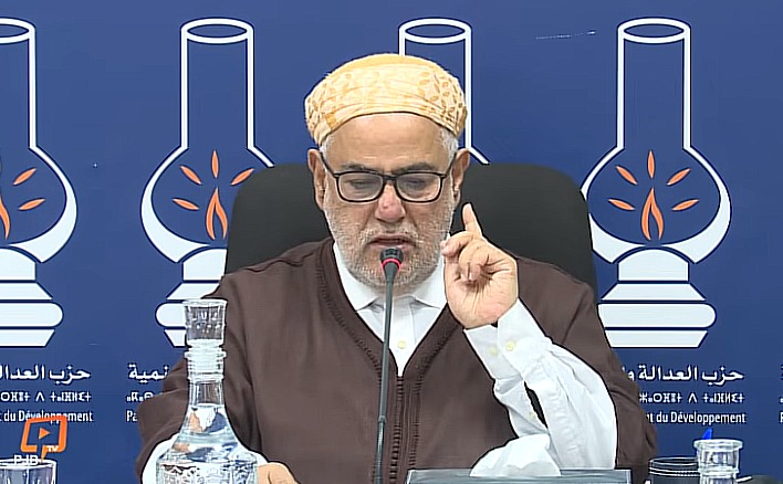 الأحزاب السياسية 15 استعمال لفظ “التحكم” يعري ازدواجية المعايير لدى بنكيران