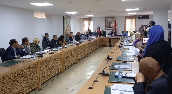 جماعة تمارة ترفض التفويض لشركة نظافة بدعوى أنها “ترتبط بإيران”