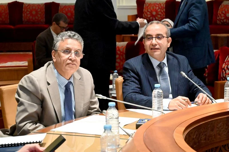 وهبي يستعين بآيات قرآنية لتقديم مشروع قانون المحاماة بلجنة العدل