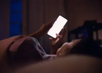 مندوبية التخطيط ترصد فجوة رقمية داخل الأسر المغربية