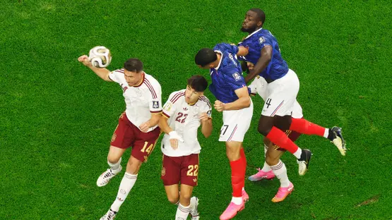 إسبانيا تتقدم على فرنسا في الشوط الأول بنصف نهائي المونديال إسبانيا تتقدم على فرنسا في الشوط الأول بنصف نهائي المونديال