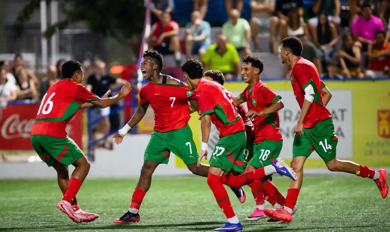 أشبال الأطلس يطيحون بفالنسيا ويبلغون نهائي “كوتيف 2026” أشبال الأطلس يطيحون بفالنسيا ويبلغون نهائي “كوتيف 2026”
