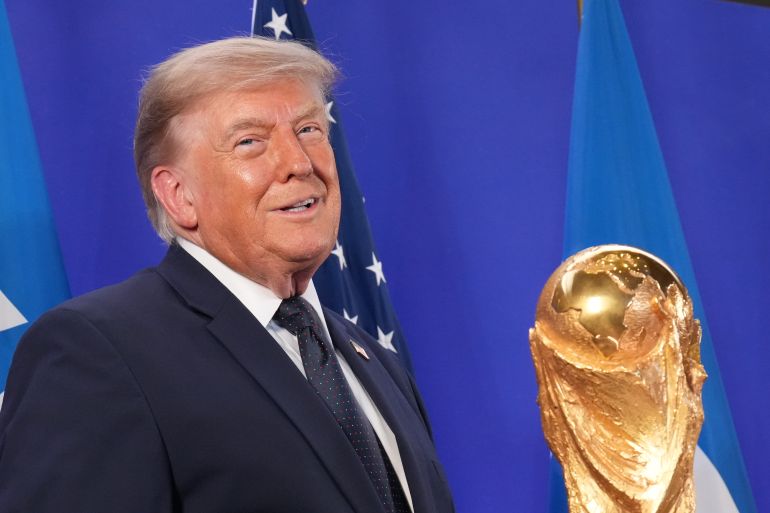 ترمب يعيد الجدل بشأن طرد بالوغون: “اتخذت قرارا رائعا” ترمب يعيد الجدل بشأن طرد بالوغون: “اتخذت قرارا رائعا”