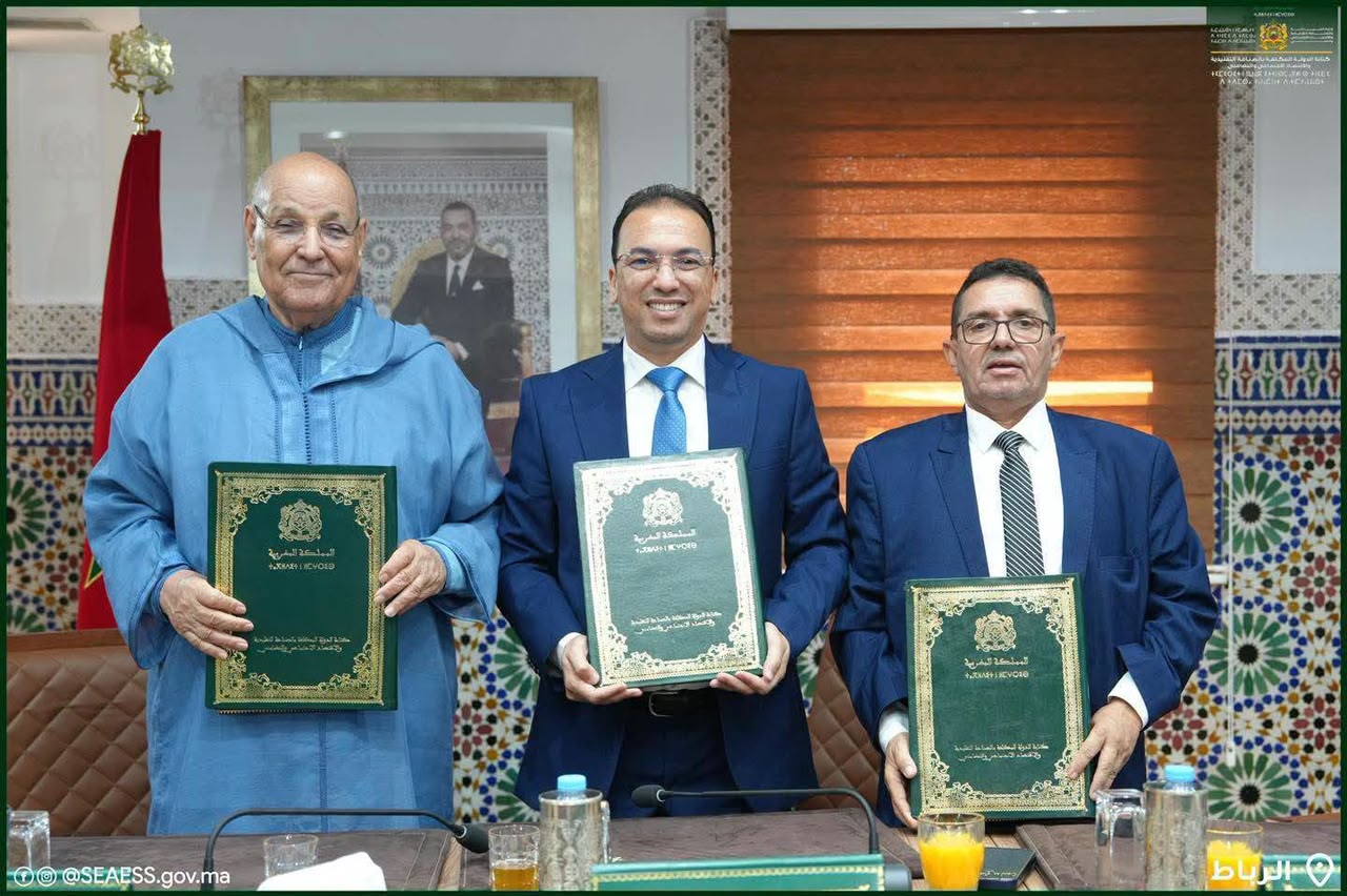 الصناعة التقليدية 15 اتفاقية بين السعدي وولد الرشيد لتجهيز 200 محل للصناع التقليديين