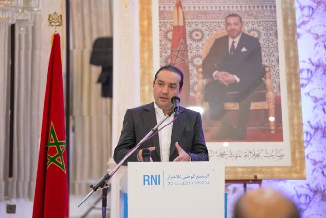 شوكي التحاق لقجع بحزب”البام”حق دستوري لكن يجب عدم تضخيم الحدث شوكي التحاق لقجع بحزب”البام”حق دستوري لكن يجب عدم تضخيم الحدث
