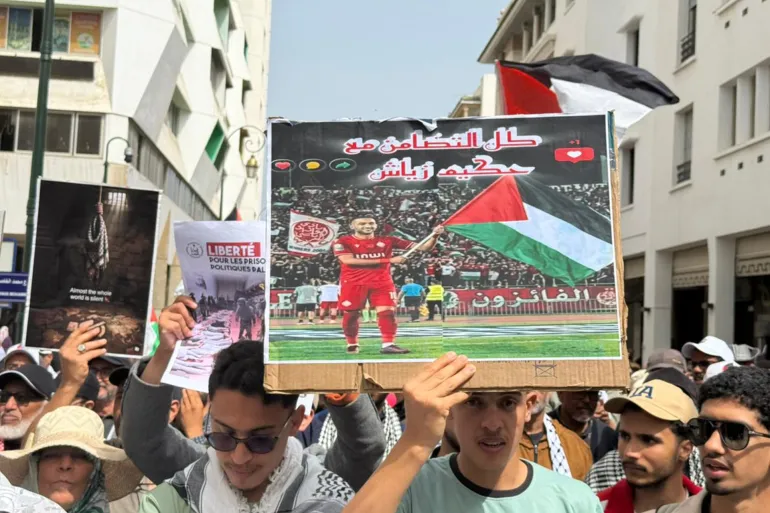 سوار زياش يلفت الأنظار ويشعل التفاعل على مواقع التواصل سوار زياش يلفت الأنظار ويشعل التفاعل على مواقع التواصل