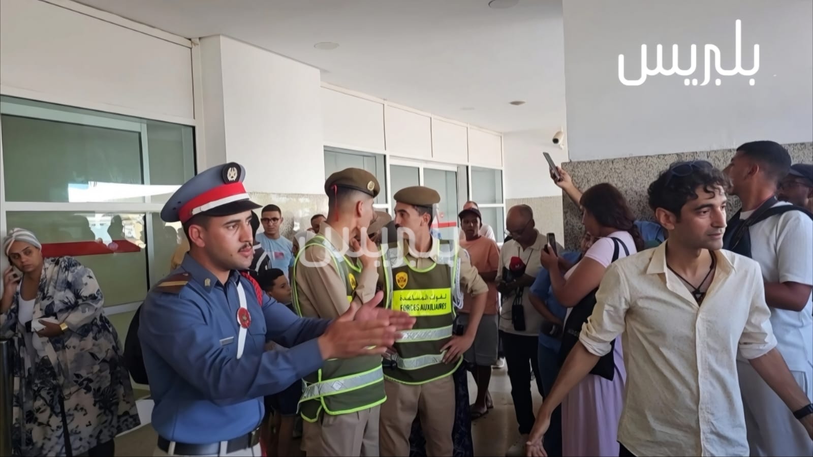 عائلة المغربي المقتول على يد شرطة إيطاليا تصل البيضاء وتناشد الملك(فيديو)