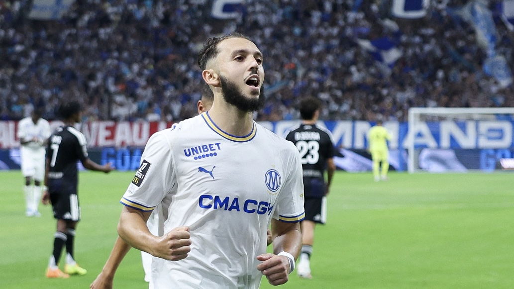 مارسيليا يضرب ستراسبورغ برباعية في افتتاح الدوري الفرنسي