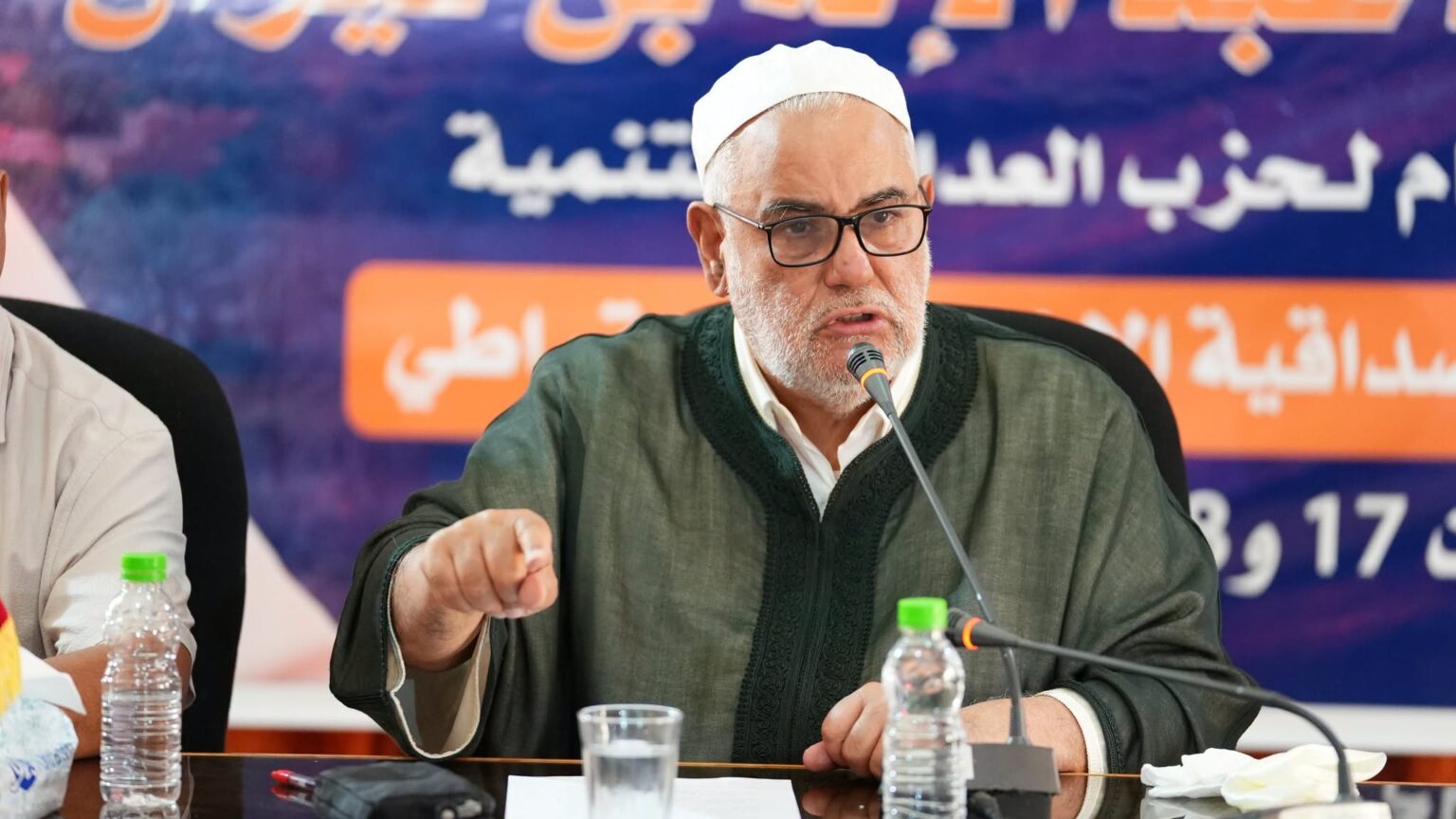 بنكيران يستعيد مواجهة الهمة ويكشف تفاصيل صراع الأمس بنكيران يستعيد مواجهة الهمة ويكشف تفاصيل صراع الأمس
