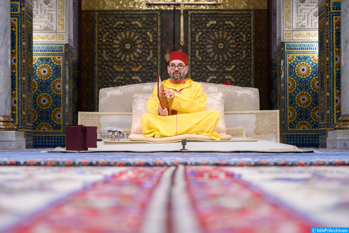 الملك يترأس بالرباط حفلا دينيا إحياء للذكرى 28 لوفاة الحسن الثاني الملك يترأس بالرباط حفلا دينيا إحياء للذكرى 28 لوفاة الحسن الثاني