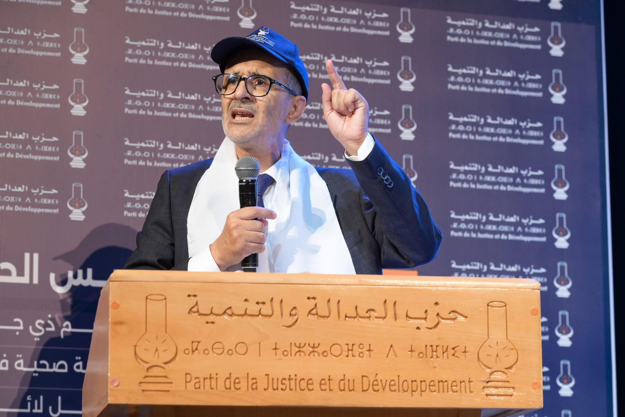 بعد ظفره بمقعد برلماني..الأزمي يوجه رسالة لساكنة الصخيرات تمارة بعد ظفره بمقعد برلماني..الأزمي يوجه رسالة لساكنة الصخيرات تمارة