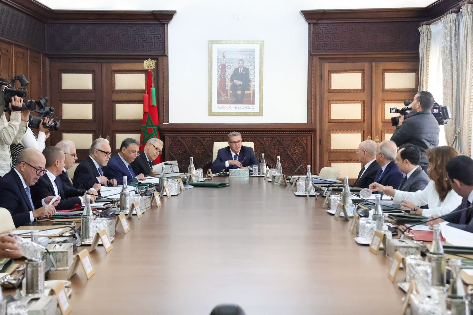 بعد دخول البرلمان.. وزراء أخنوش أمام امتحان التنافي بعد دخول البرلمان.. وزراء أخنوش أمام امتحان التنافي